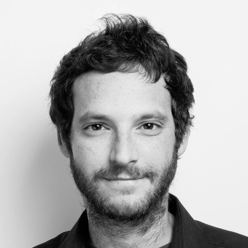 טום גרינברג | שיווק במיקור חוץ | CMO as a Service